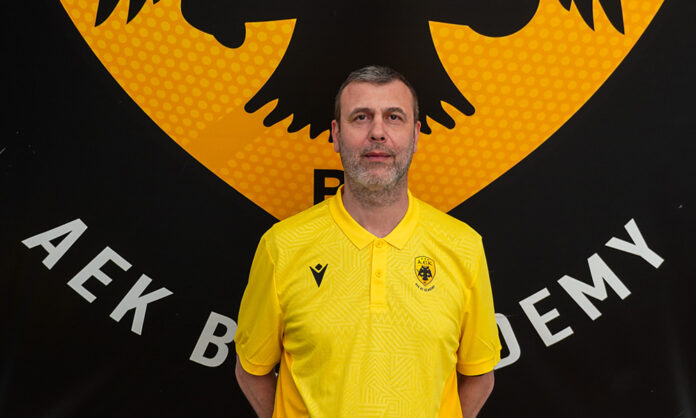 pardavellas_aek
